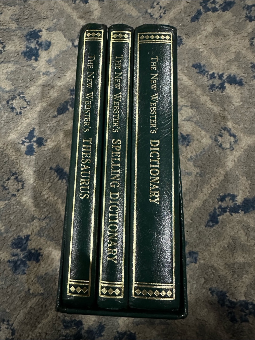 The New Webster’s Desk Reference Library Set - Picture 3 of 7